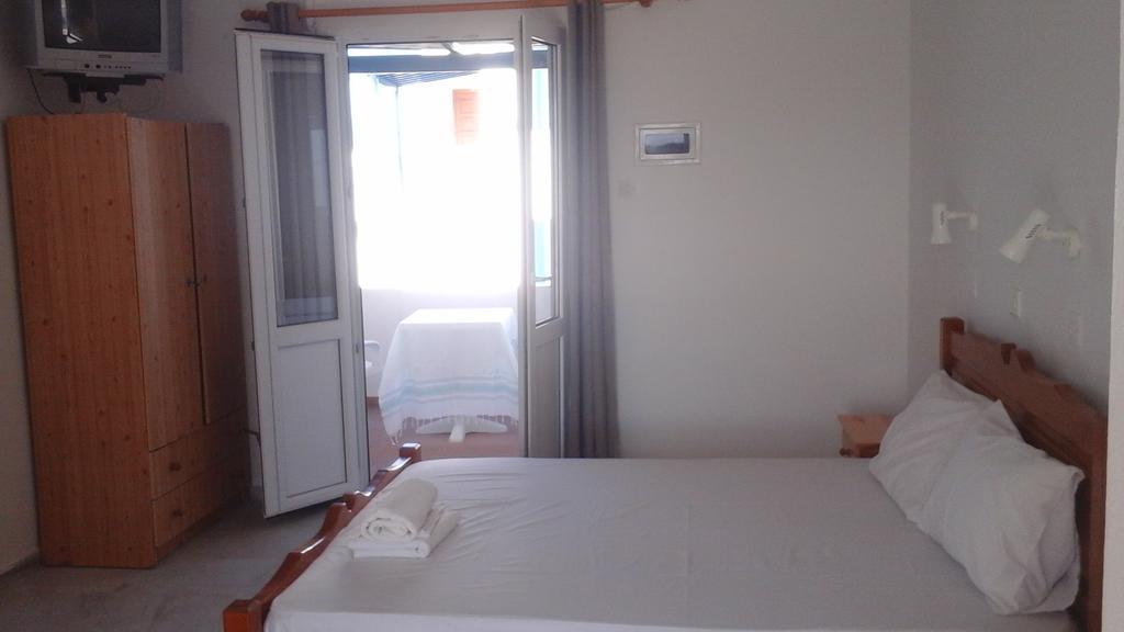 O Fotis Aparthotel Ájosz Prokópiosz Kültér fotó