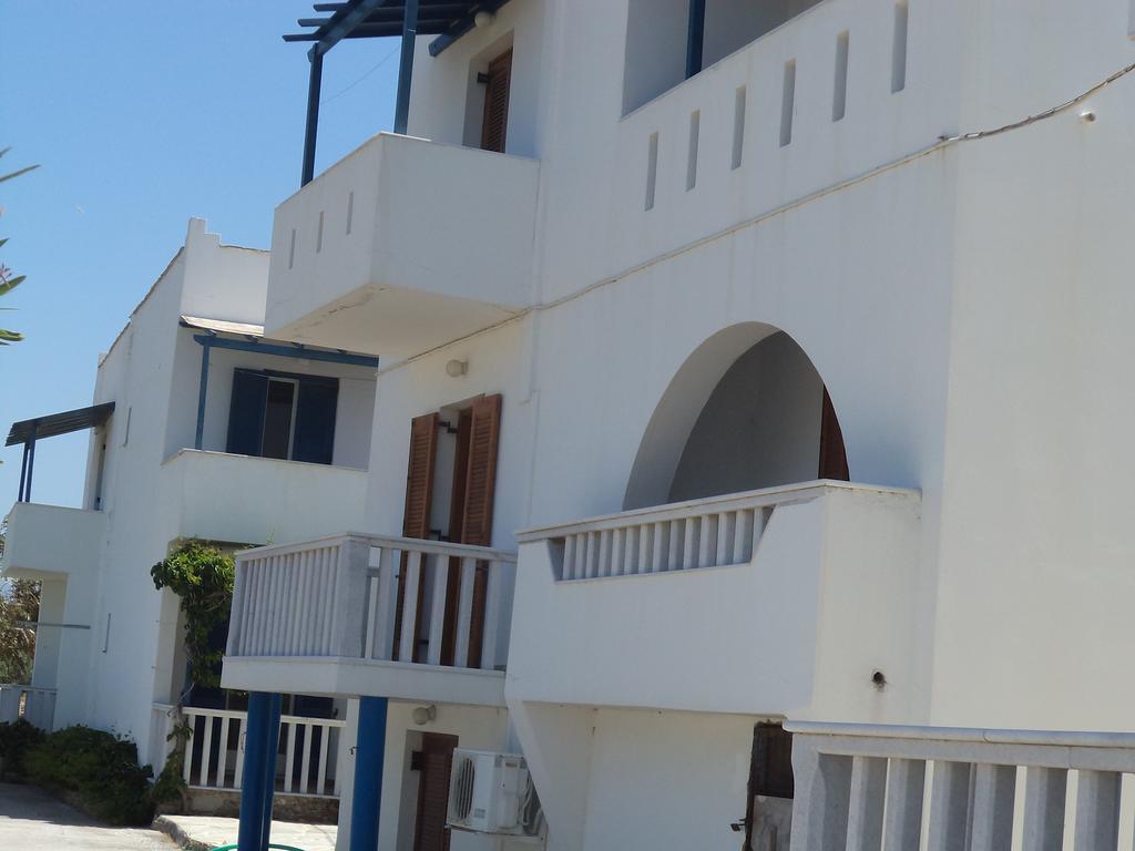 O Fotis Aparthotel Ájosz Prokópiosz Kültér fotó