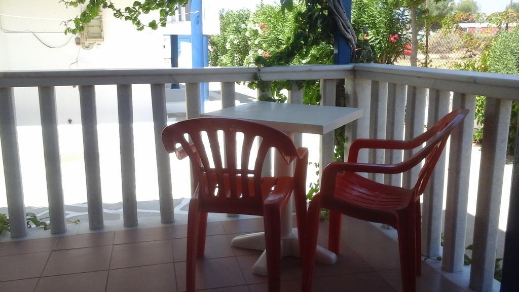O Fotis Aparthotel Ájosz Prokópiosz Kültér fotó